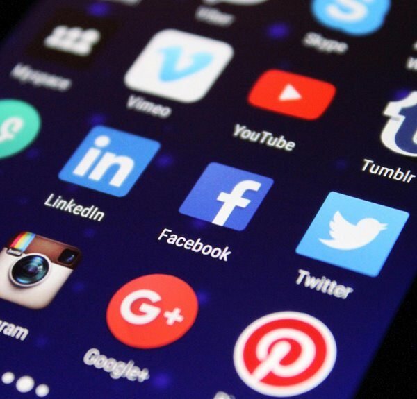 Grow Your Brand 685457532 Online