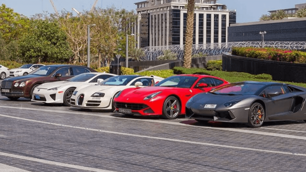 Seamless Travel in Dubai: Tips for Daily and One-Day Car Rentals